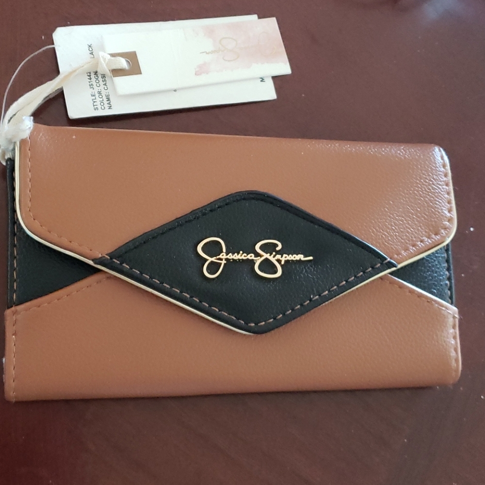 NWT JESSICA SIMPSON Black/Brown Stylish Wallet
